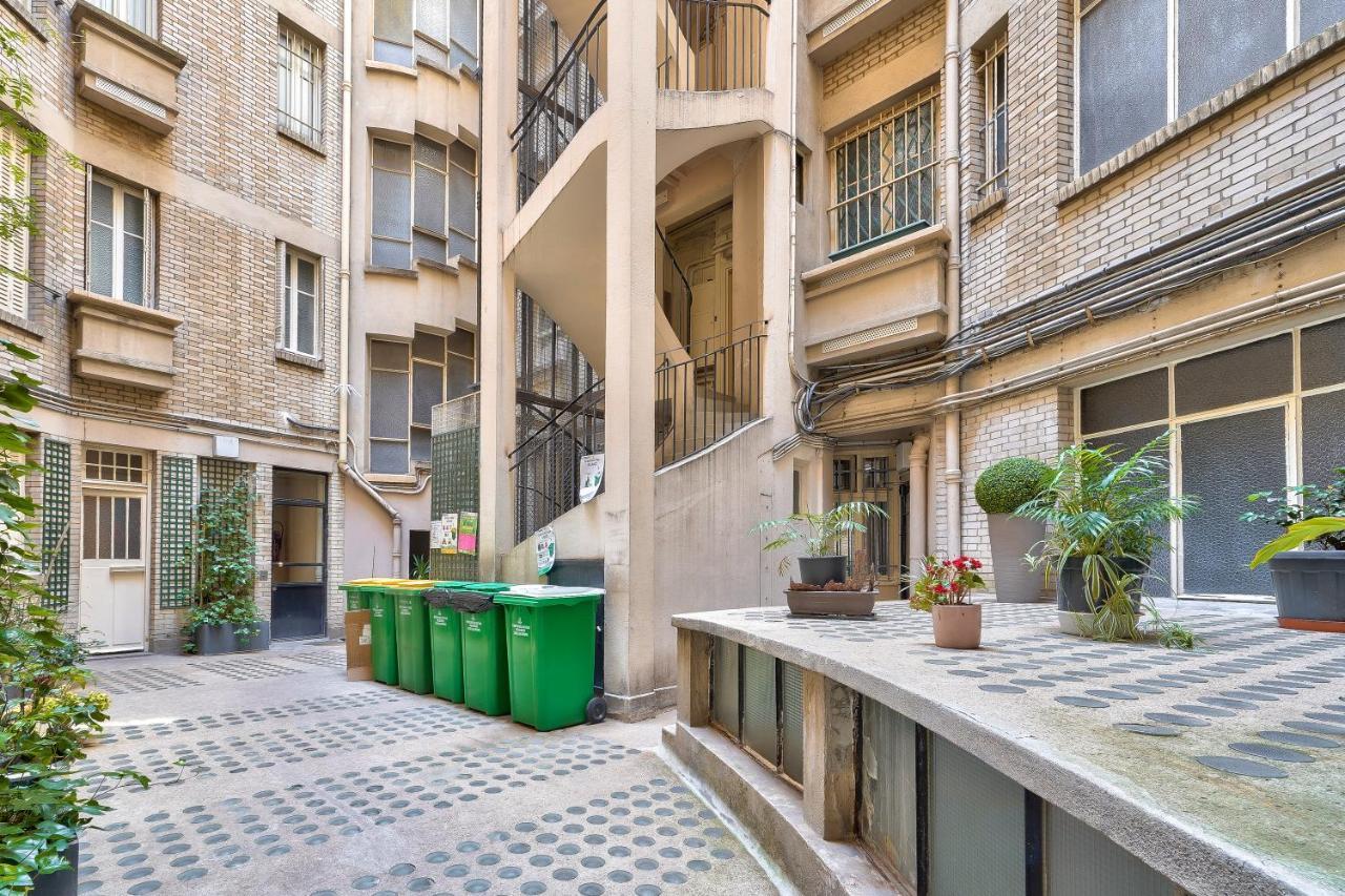 Designed Studio With Ac-Terrasse Vue Tour Eiffel Paris Luaran gambar
